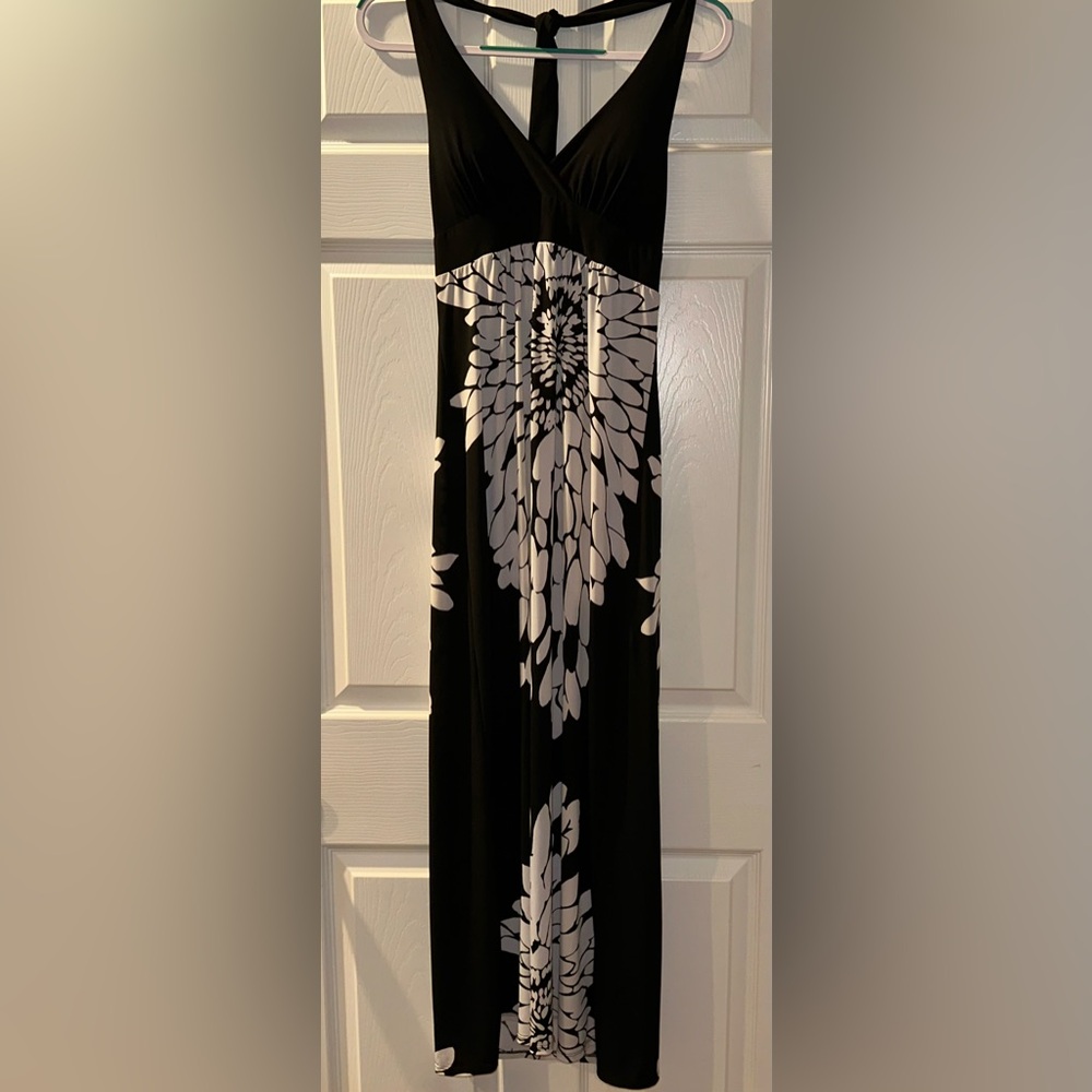 Beautiful halter dress Small
